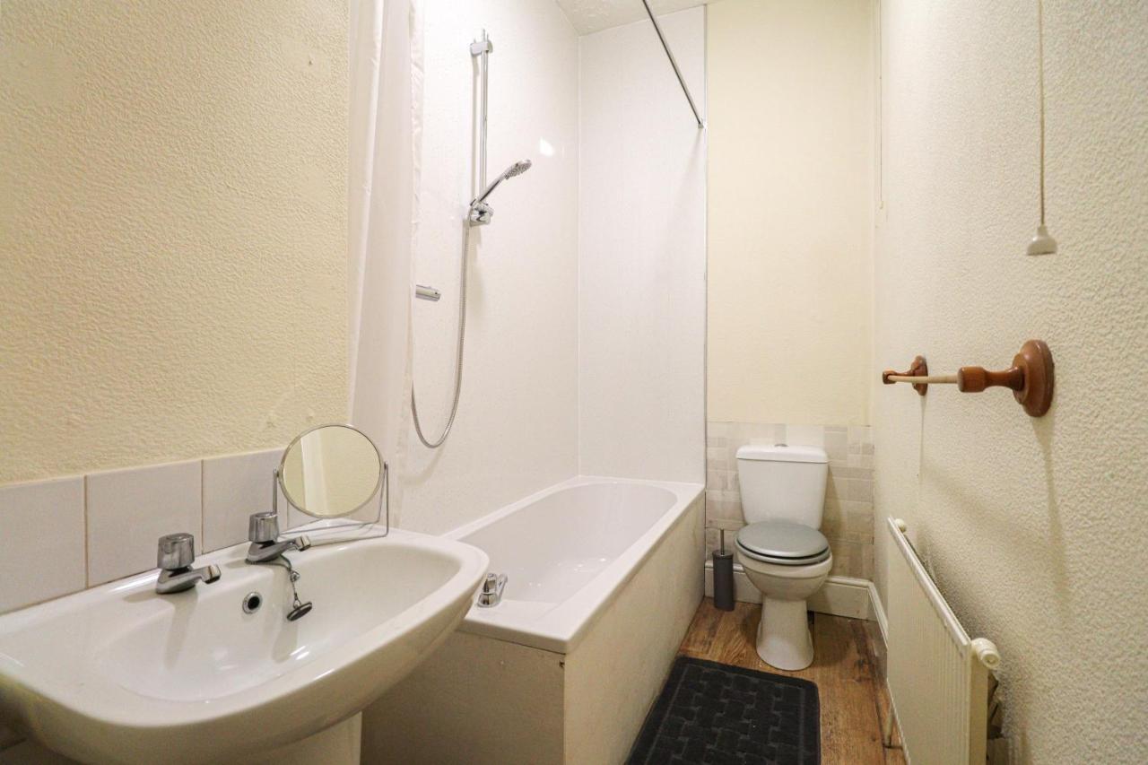 Cosy Ardrossan Apartment Εξωτερικό φωτογραφία